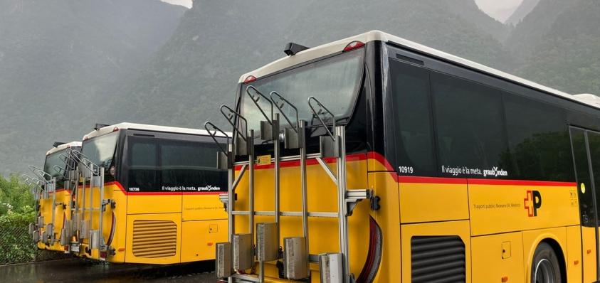 12 Postauto 1
