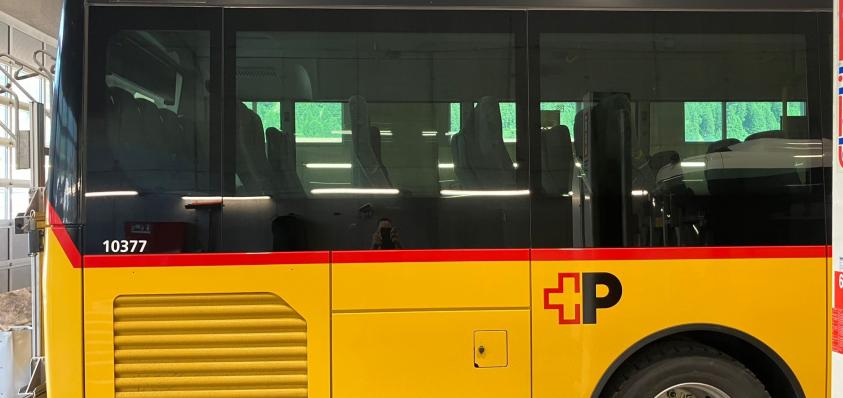 13 Postauto 3