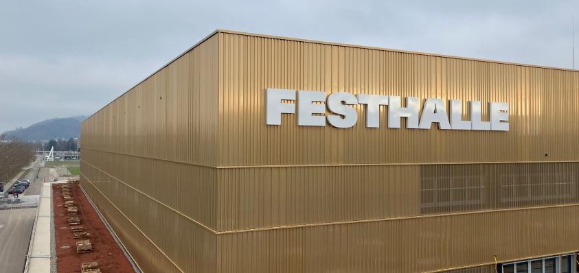 31 Suedfassade MFH FESTHALLE2